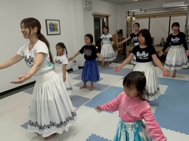 【スタジオキビス 宇都宮店（栃木県）】ダンス教室紹介：フラダンス ビギナークラス／Chihiro）