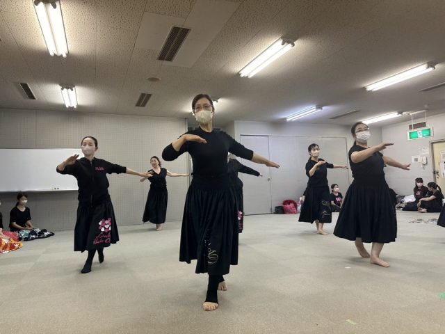 【スタジオキビス 佐野店（栃木県）】ダンス教室紹介：フラダンス入門・初級クラス、男性フラ【カネフラ】（ラウレアフラクラブ／木村小枝子）